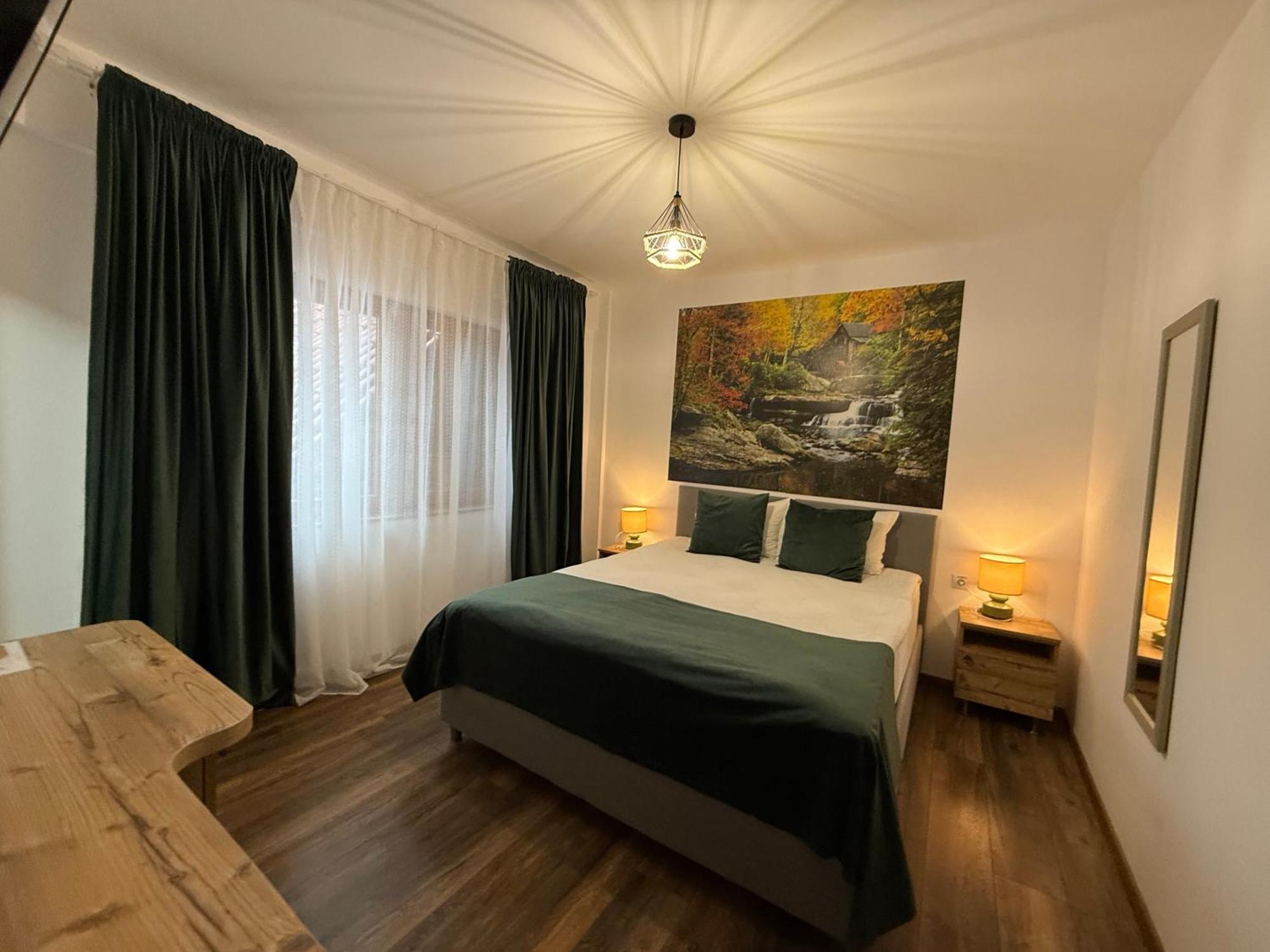 Conacul Radacinilor Hotel Petrozsény Kültér fotó